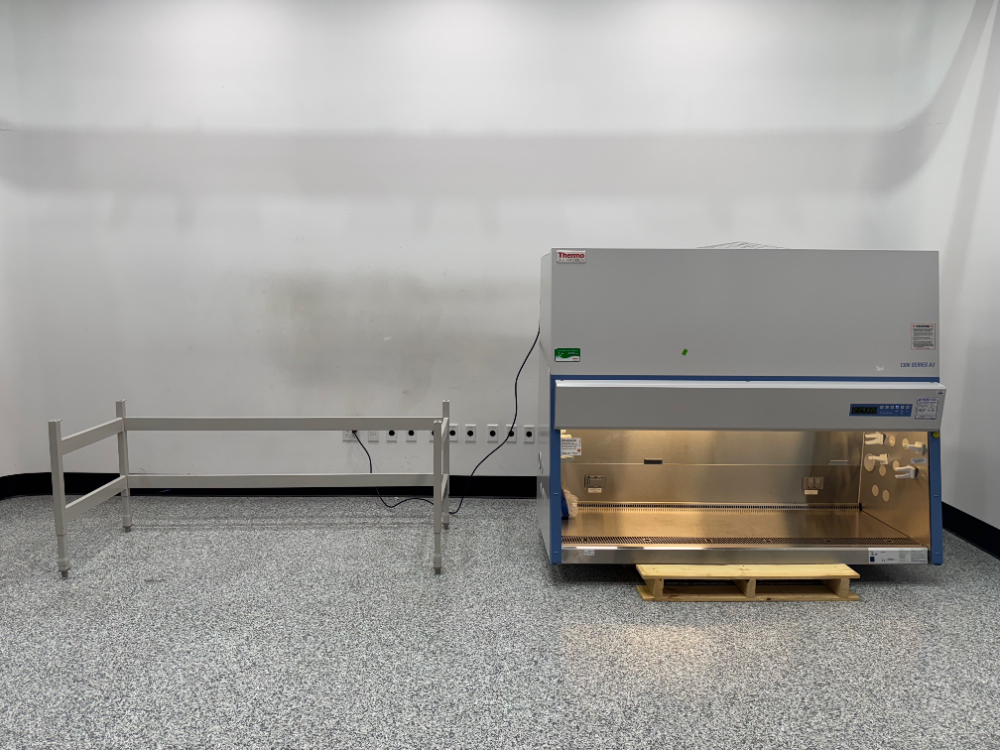 Image of Thermo 1300 Series A2 6' Biosafety Cabinet